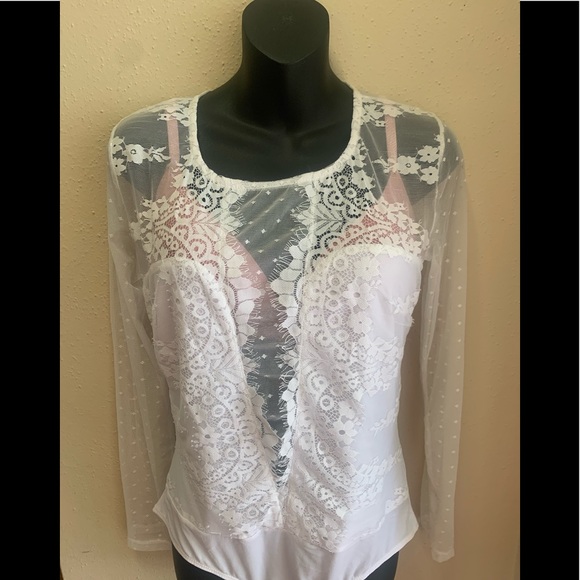 Women’s white Bodysuits Size : M - Picture 5 of 6